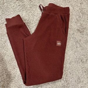 Alo Muse ribbed high waist sweatpants